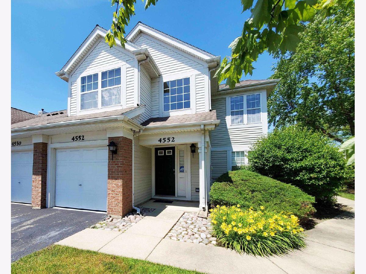 Townhomes & Condos Sold Glenview Place Northbrook Illinois, 4552 Concord