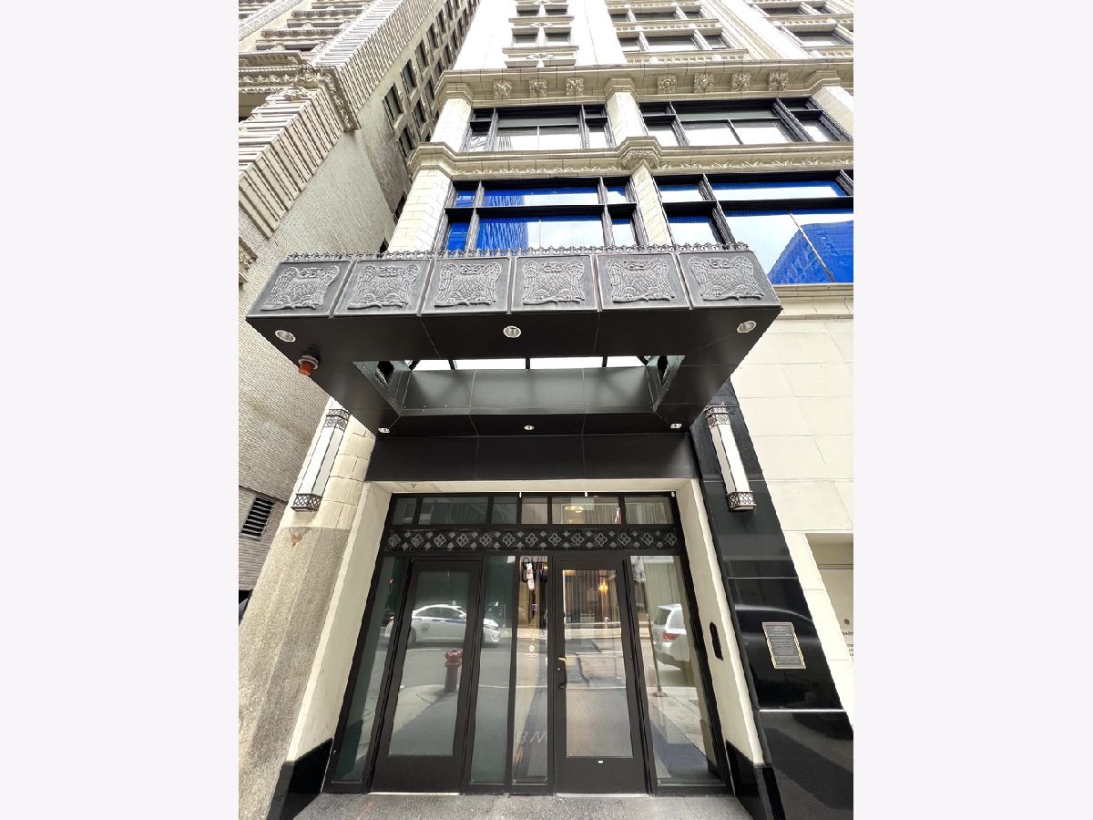 Condominiums Sold Metropolis Condominiums Chicago Illinois, 8 Monroe