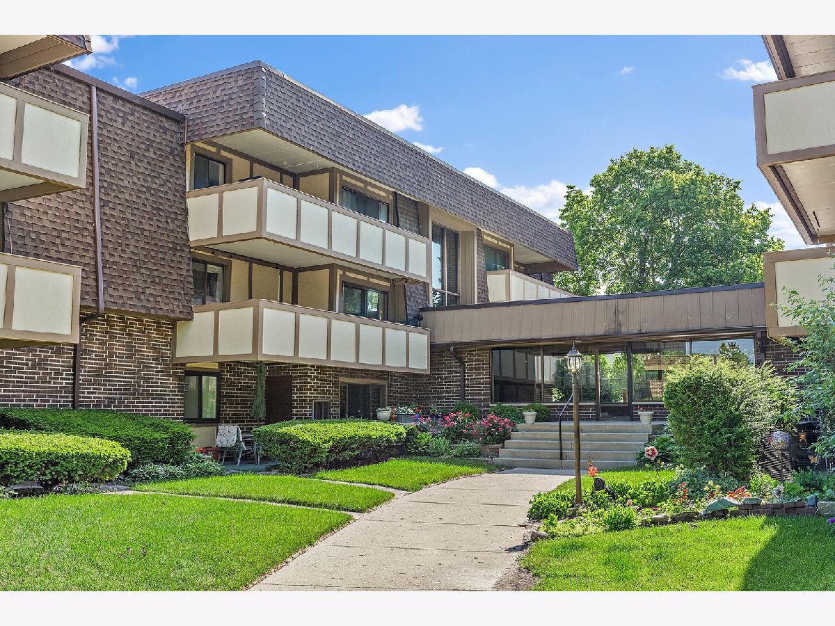 Condominiums Sold Kings Row Condos West Dundee Illinois, 435 Cavalier