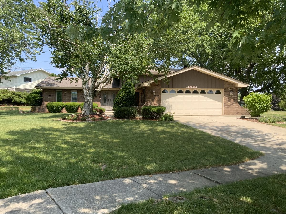 Homes Sold Meadowview Estates Homer Glen Illinois, 13014 Thistle