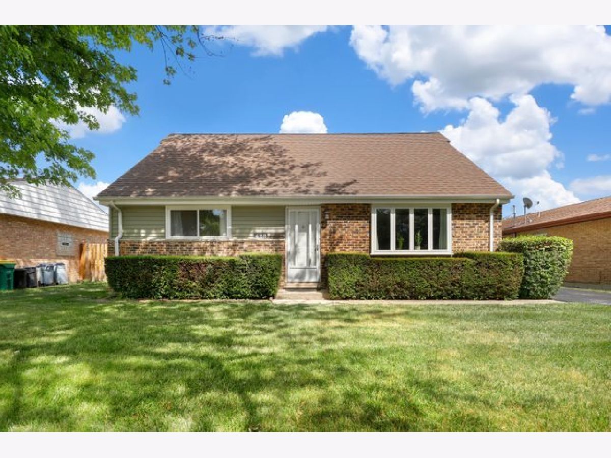 Homes Sold Meadowbrook Wheeling Illinois, 423 Park