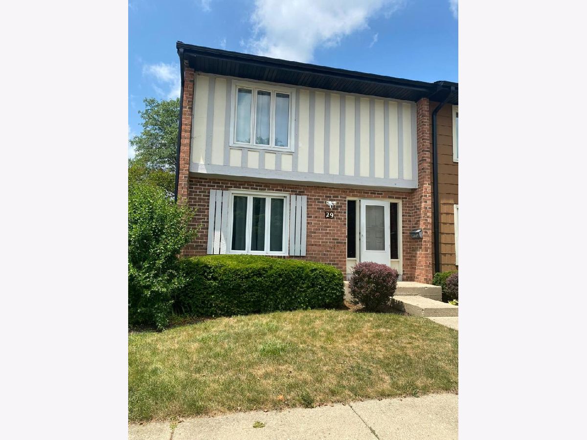 Townhomes Sold Garden Quarter Elgin Illinois, 29 Cypress