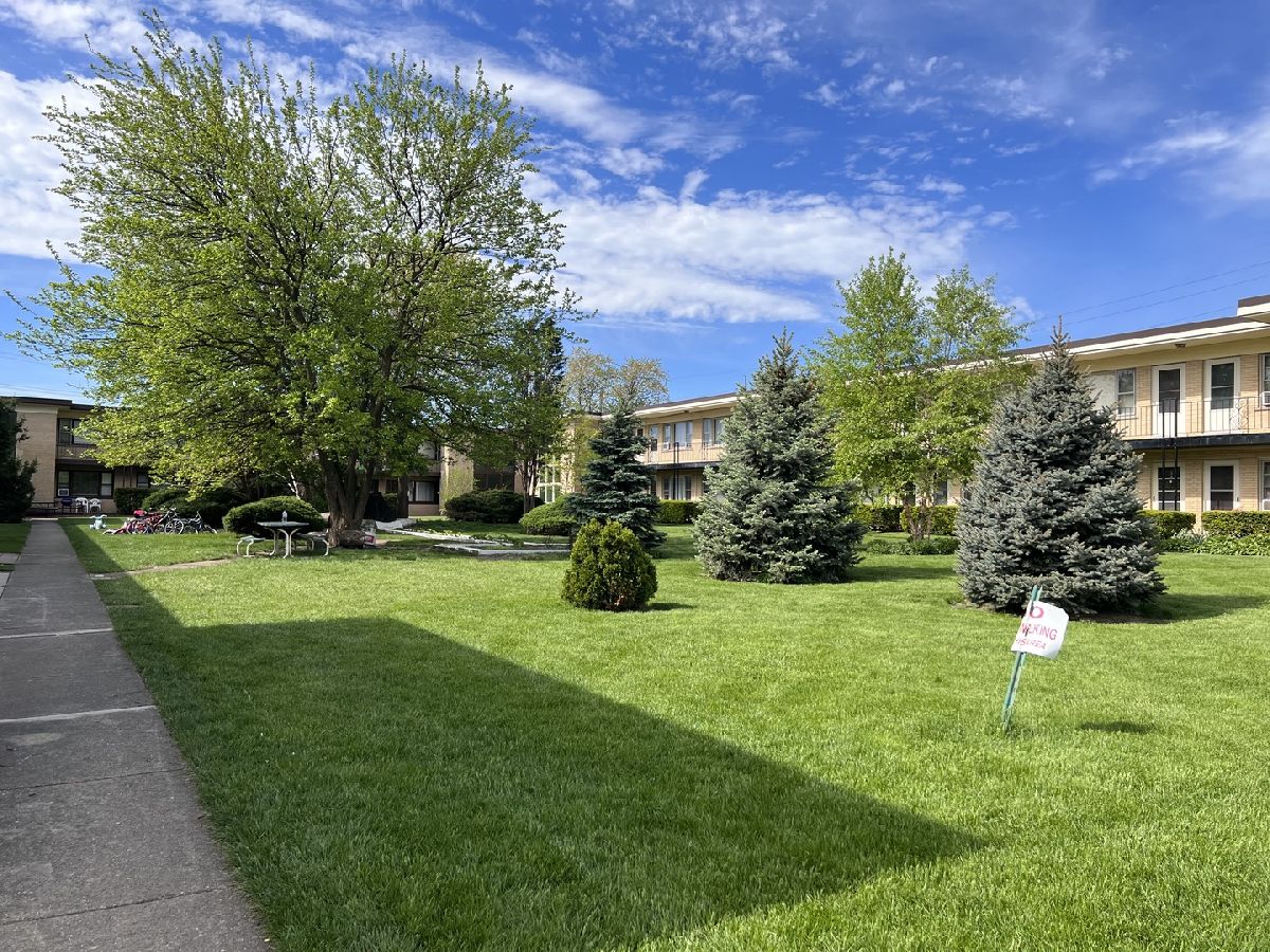 Condominiums Sold King Arthur Court Northlake Illinois, 18 King Arthur