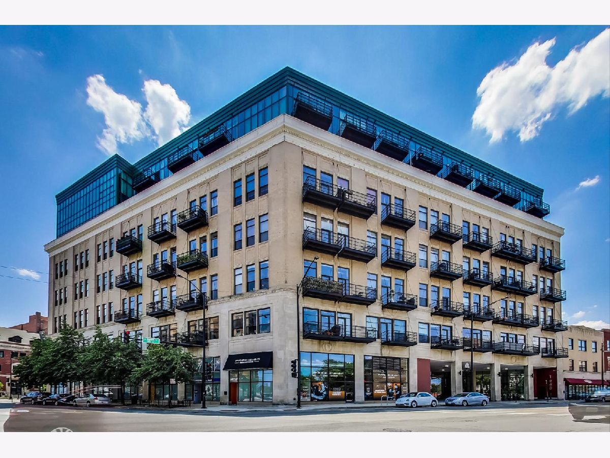 Condominiums Sold Paramount Lofts Chicago Illinois, 1645 Ogden