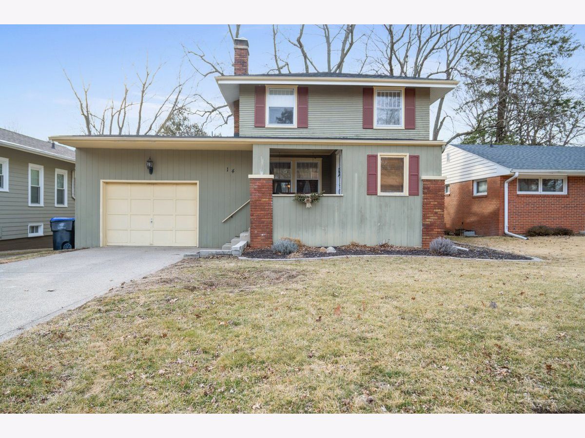 Homes Sold Briarwood Bloomington Illinois, 14 Briarwood