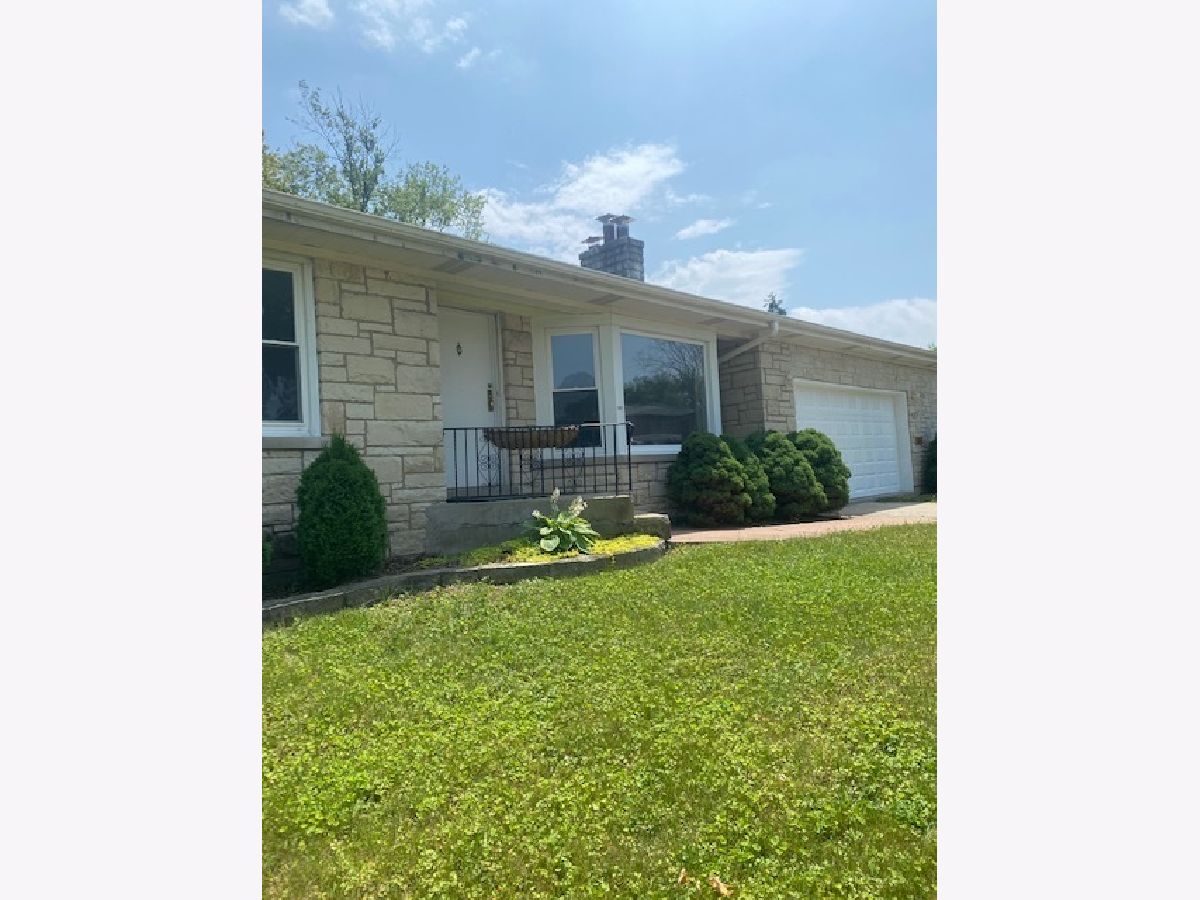 Homes Rented Glenbrook Countryside Northbrook Illinois, 211 Cottonwood