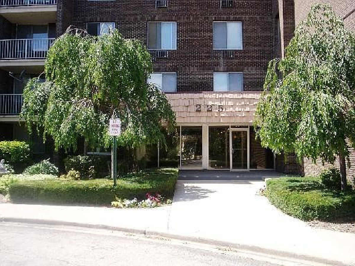 Condominiums Rented Willow Creek Palatine Illinois, 225 Rohlwing