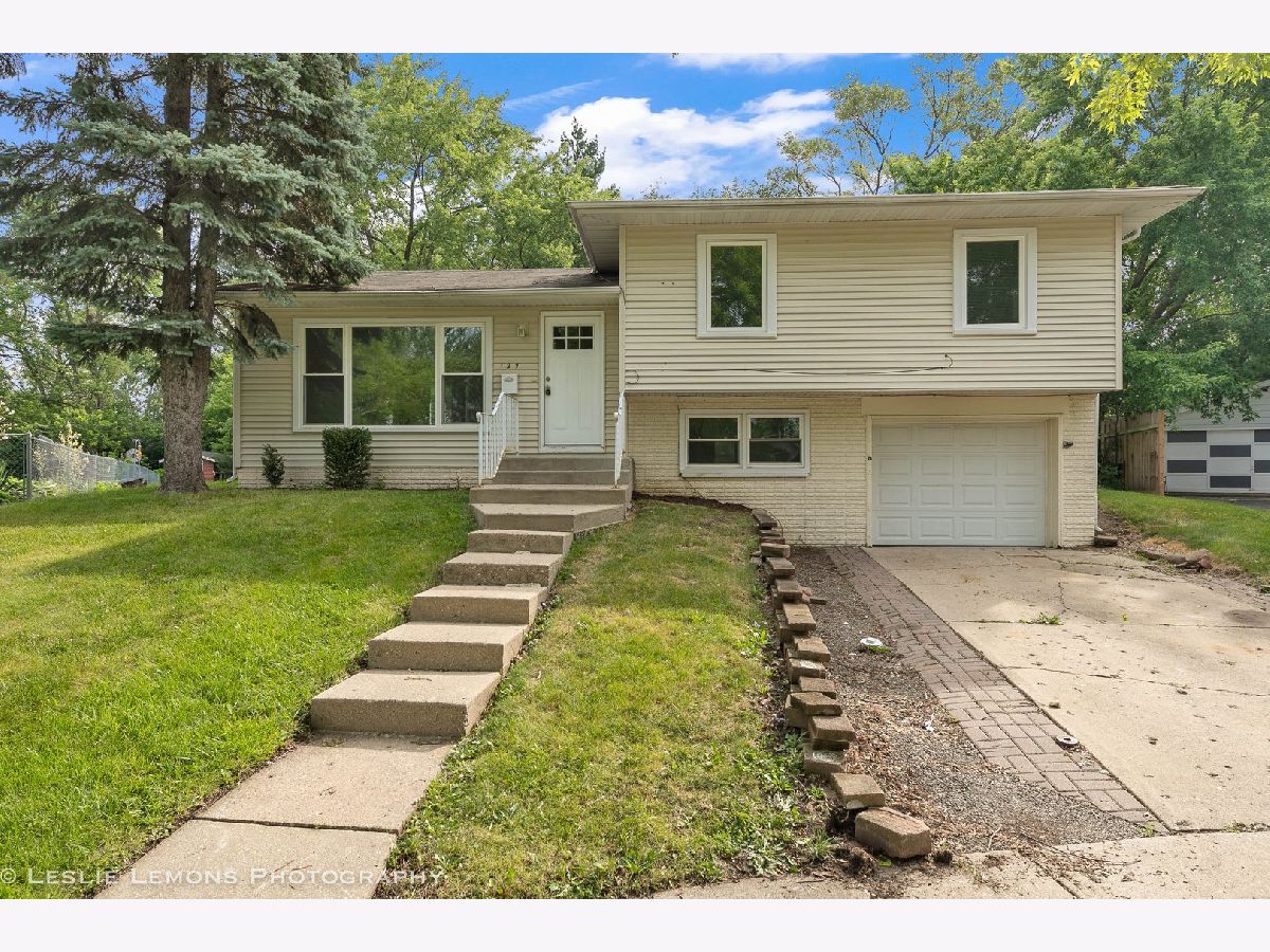 Homes Sold Green Meadows Streamwood Illinois, 127 Egan