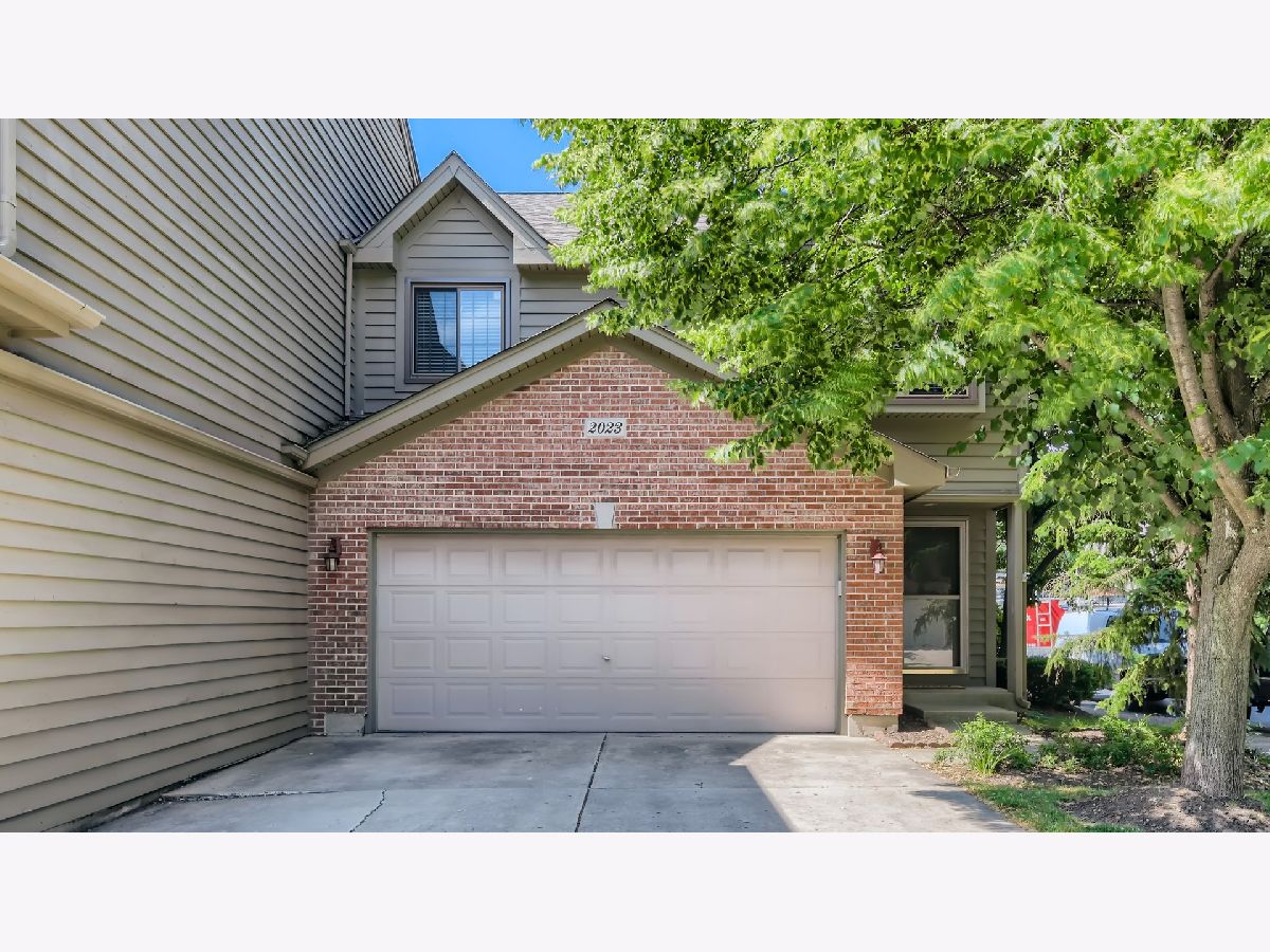Townhomes Sold Wynstone Of Century Oaks Elgin Illinois, 2023 Jeffrey