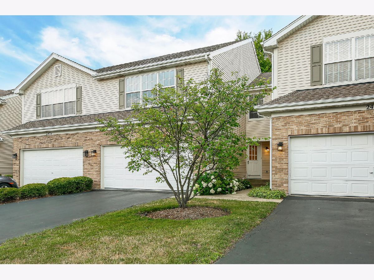 Townhomes & Condos Sold Park Avenue Aurora Illinois, 2431 Stoughton