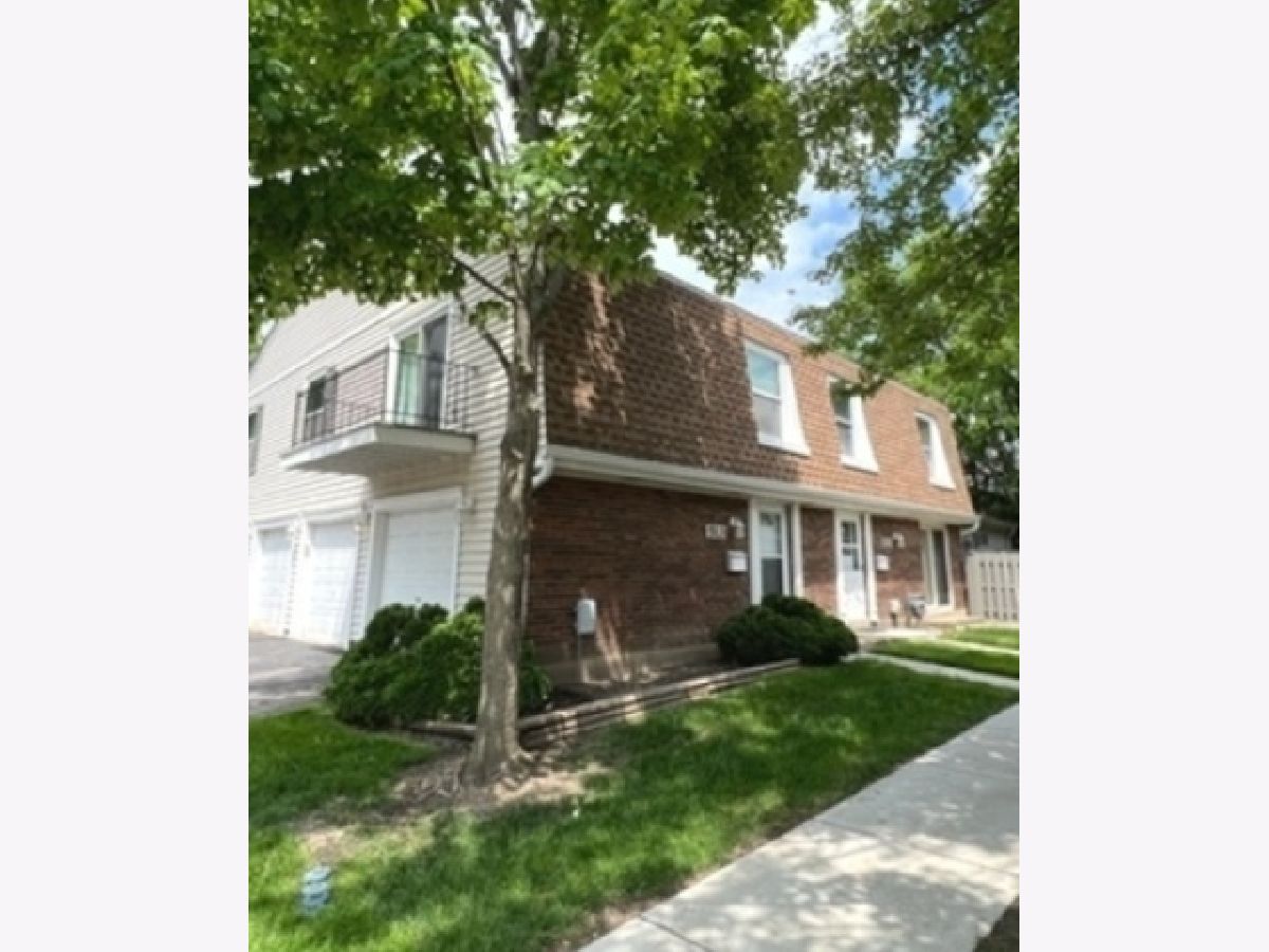 Townhomes & Condos Rented Sheffield Manor Schaumburg Illinois, 513 Eagle