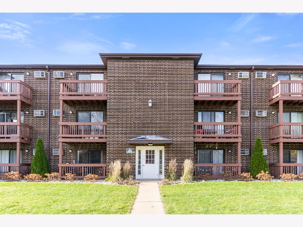 Condominiums Rented Evergreen Condominiums Glendale Heights Illinois, 1002 Spruce