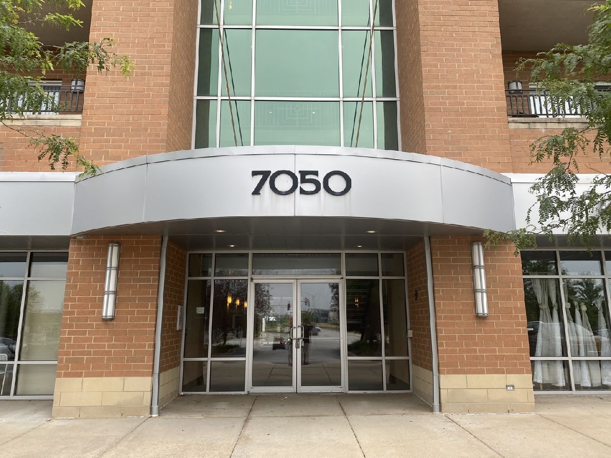 Condominiums Sold Tinley Pointe Centre Tinley Park Illinois, 7050 183rd