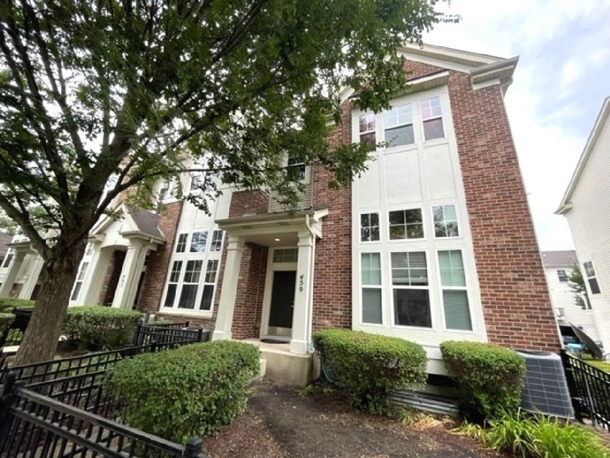 Townhomes & Condos Sold The Plaza On New York Aurora Illinois, 459 Grosvenor