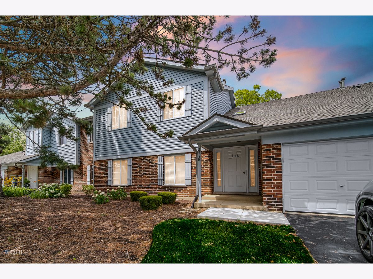 Condos & Townhomes Rented Glens Of Schaumburg Schaumburg Illinois, 1718 Chesapeake