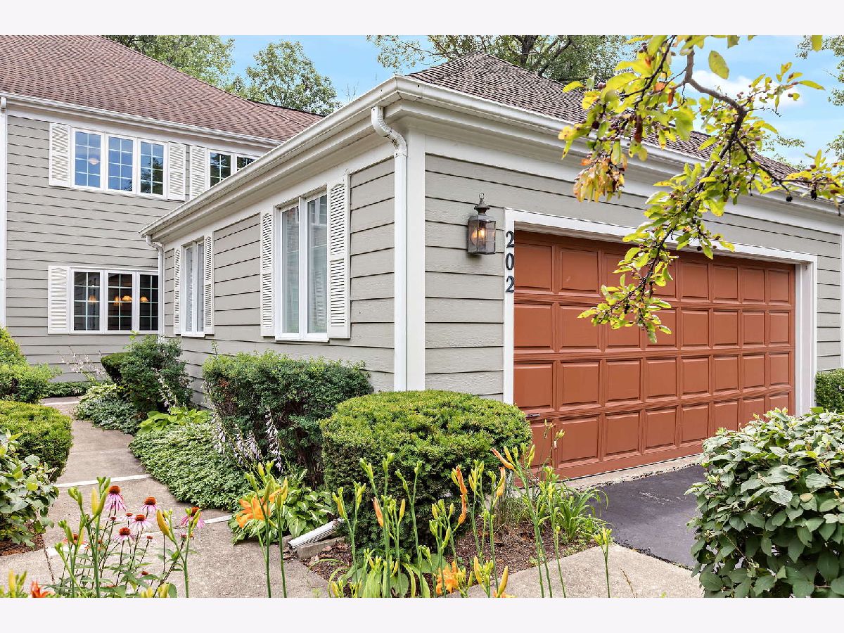 Townhomes Sold Sutton Place Lincolnshire Illinois, 202 Westminster
