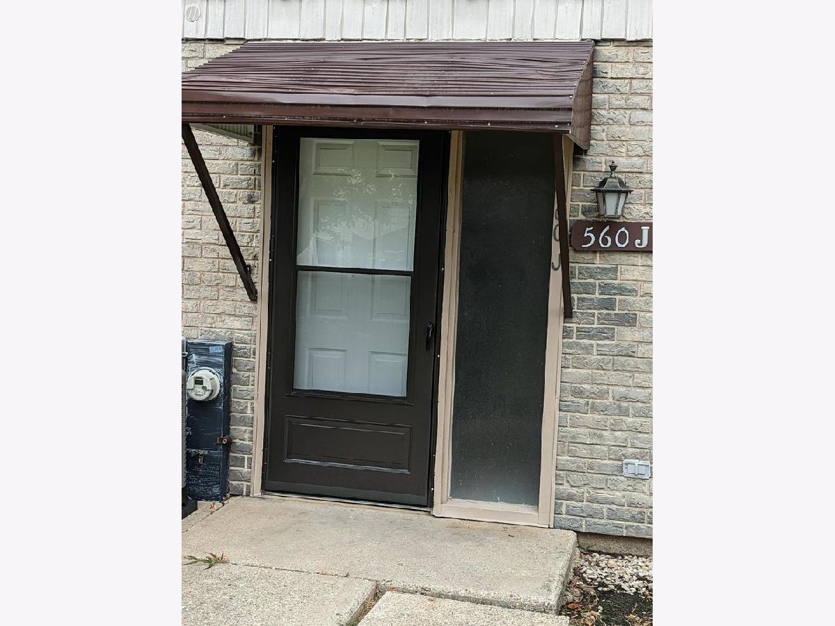 Townhomes Rented Tahoe Village Wheeling Illinois, 560 Lodge