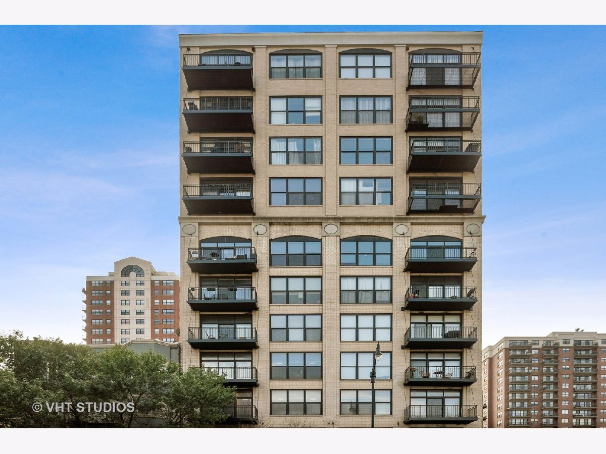 Condominiums Rented Landmark Lofts Chicago Illinois, 1516 Wabash