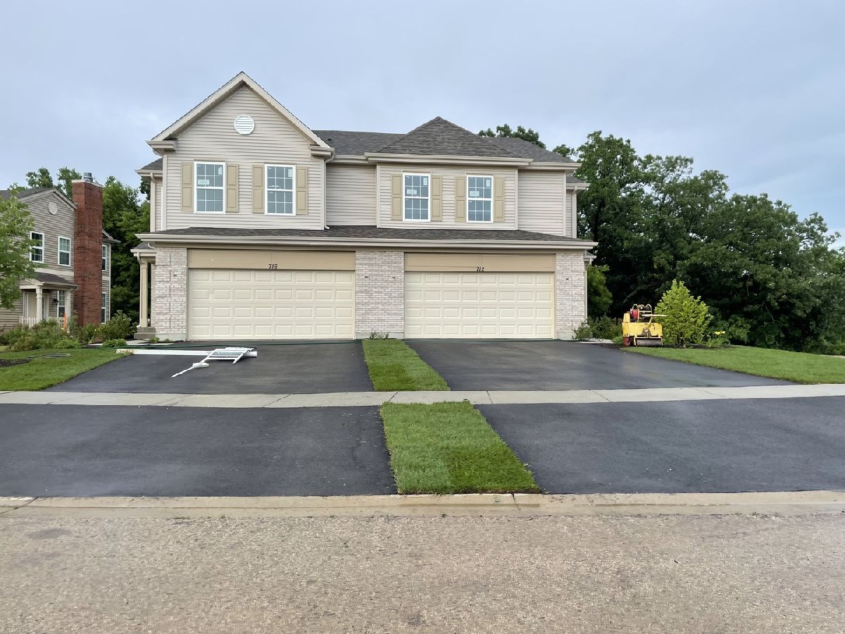 Homes & Townhomes Sold Ashton Pointe Crystal Lake Illinois, 708 Oak Hollow