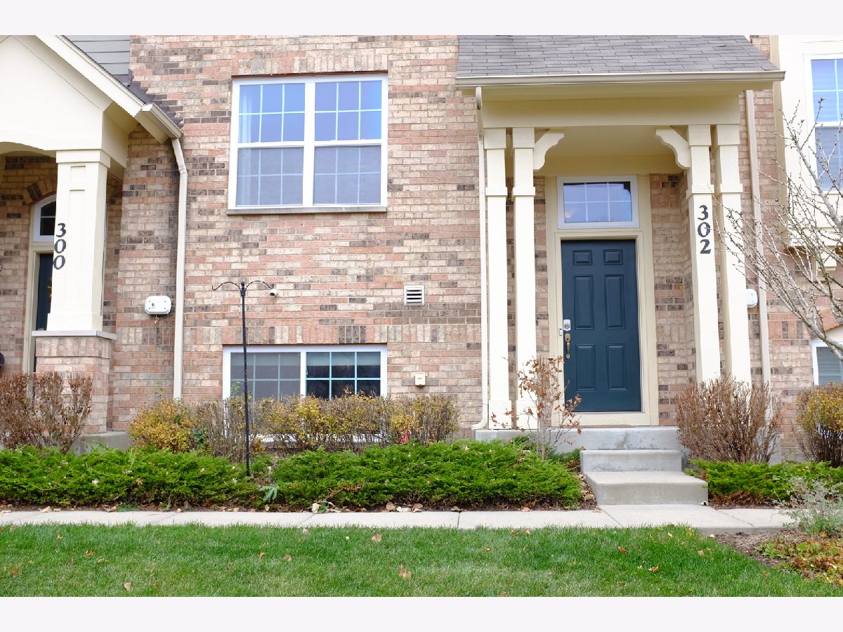 Condos & Townhomes Rented Trafalgar Woods Townhomes Morton Grove Illinois, 302 Prairie