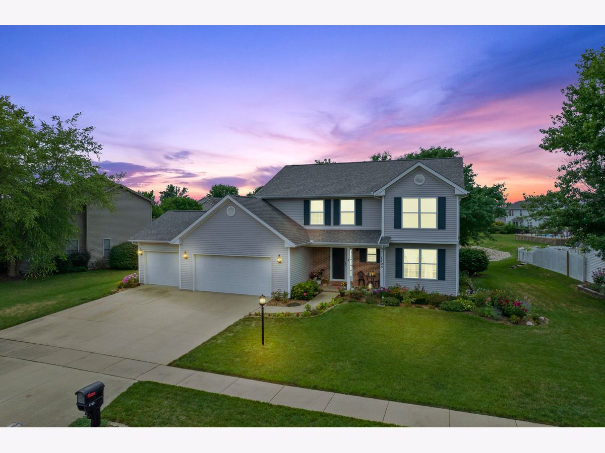 Homes Sold Country Ridge Mahomet Illinois, 1703 Cypress Pointe