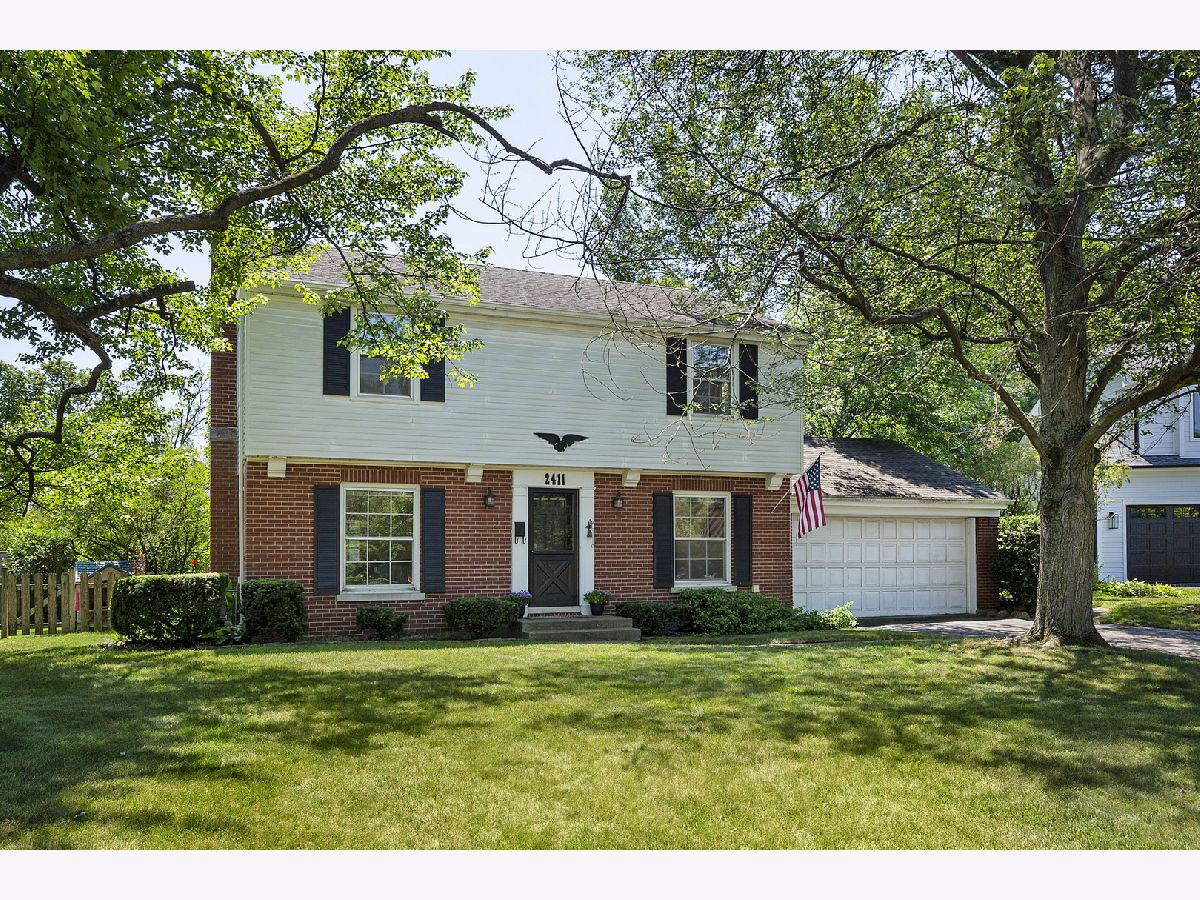 Homes & Condos & Townhomes Sold Swainwood Glenview Illinois, 2411 Sumac
