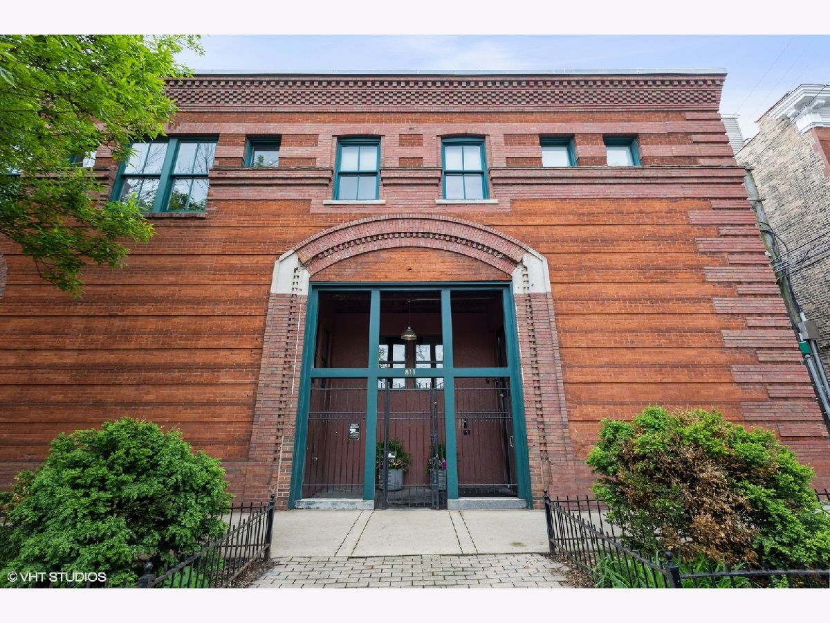 Condos & Townhomes Sold Mandel Brothers Lofts Chicago Illinois, 811 Aldine