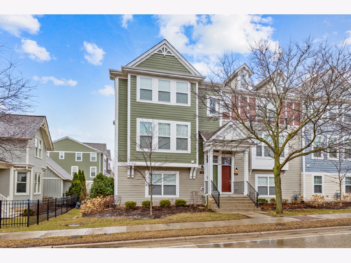 Townhomes & Homes Rented Waterbury Schaumburg Illinois, 130 Waterbury