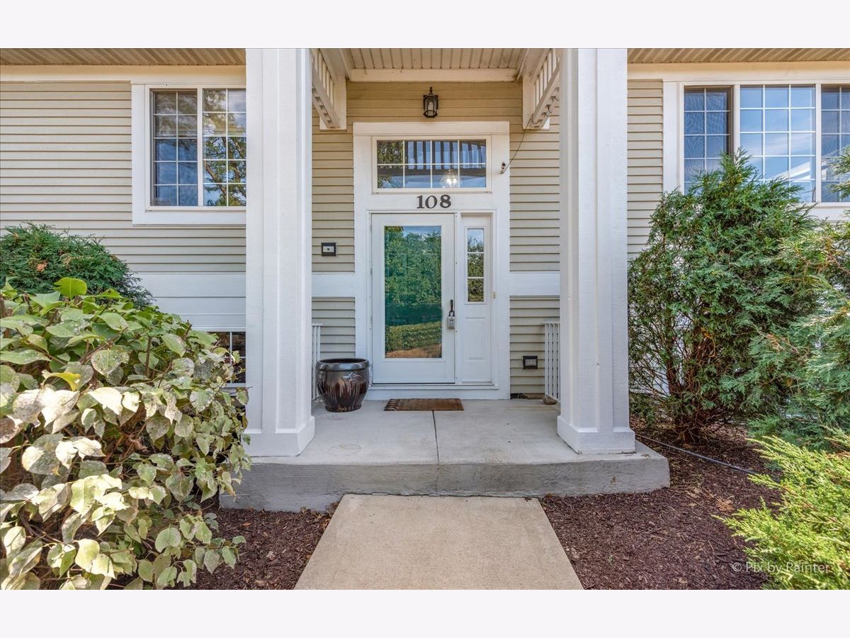 Townhomes & Condos Sold Polo Club Pointe Glendale Heights Illinois, 108 Andover