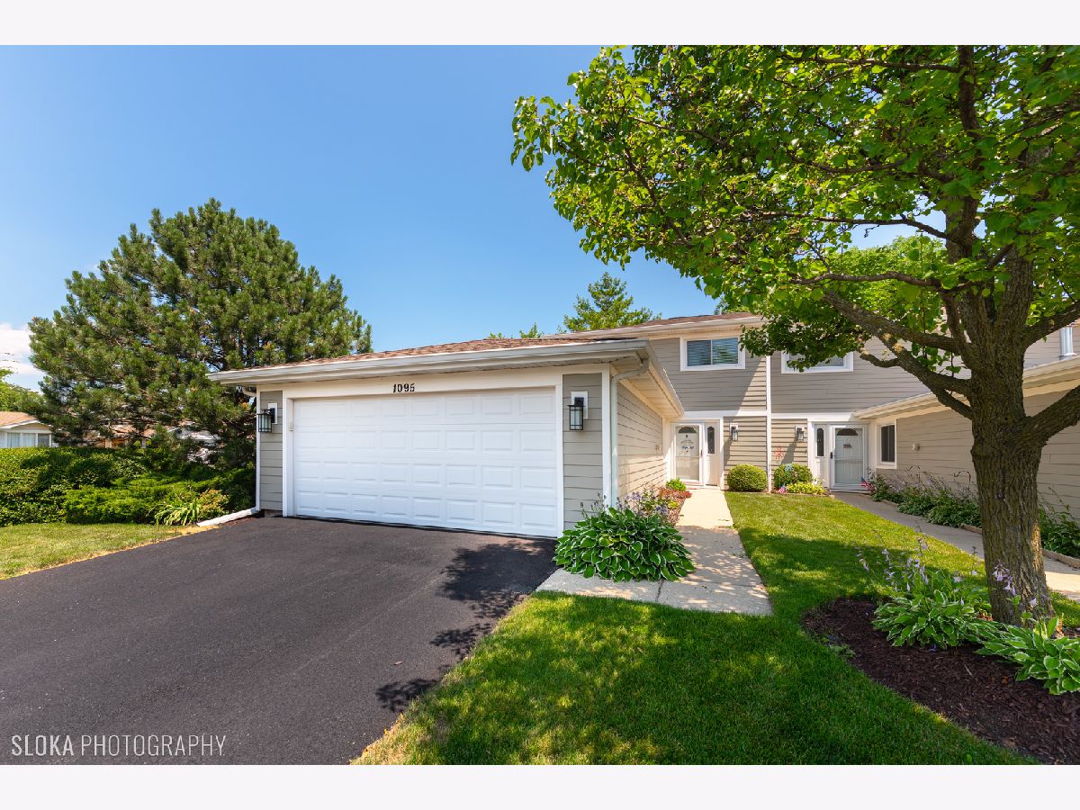 Townhomes Sold Amber Ridge Palatine Illinois, 1095 Cottonwood