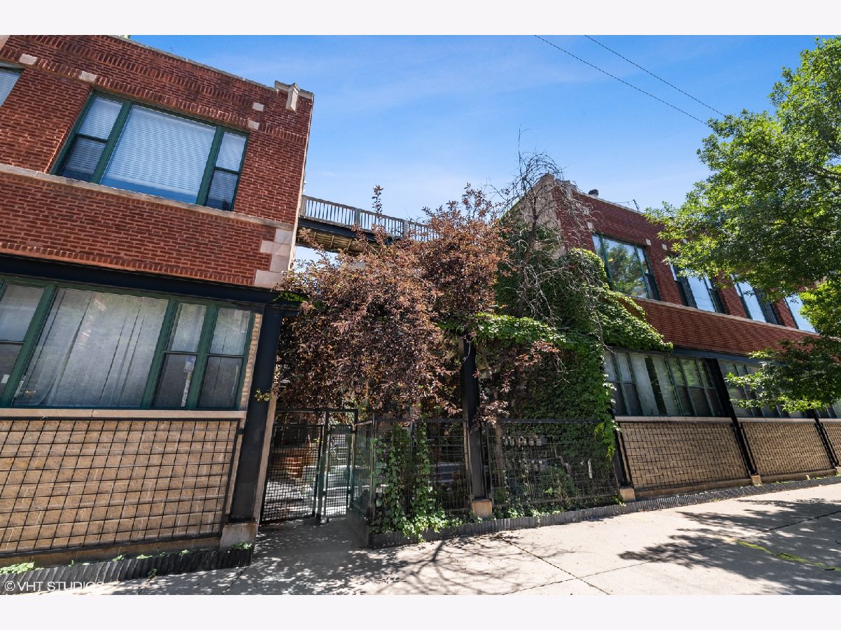 Townhomes & Condos Sold Vinery Lofts Chicago Illinois, 2943 Lincoln