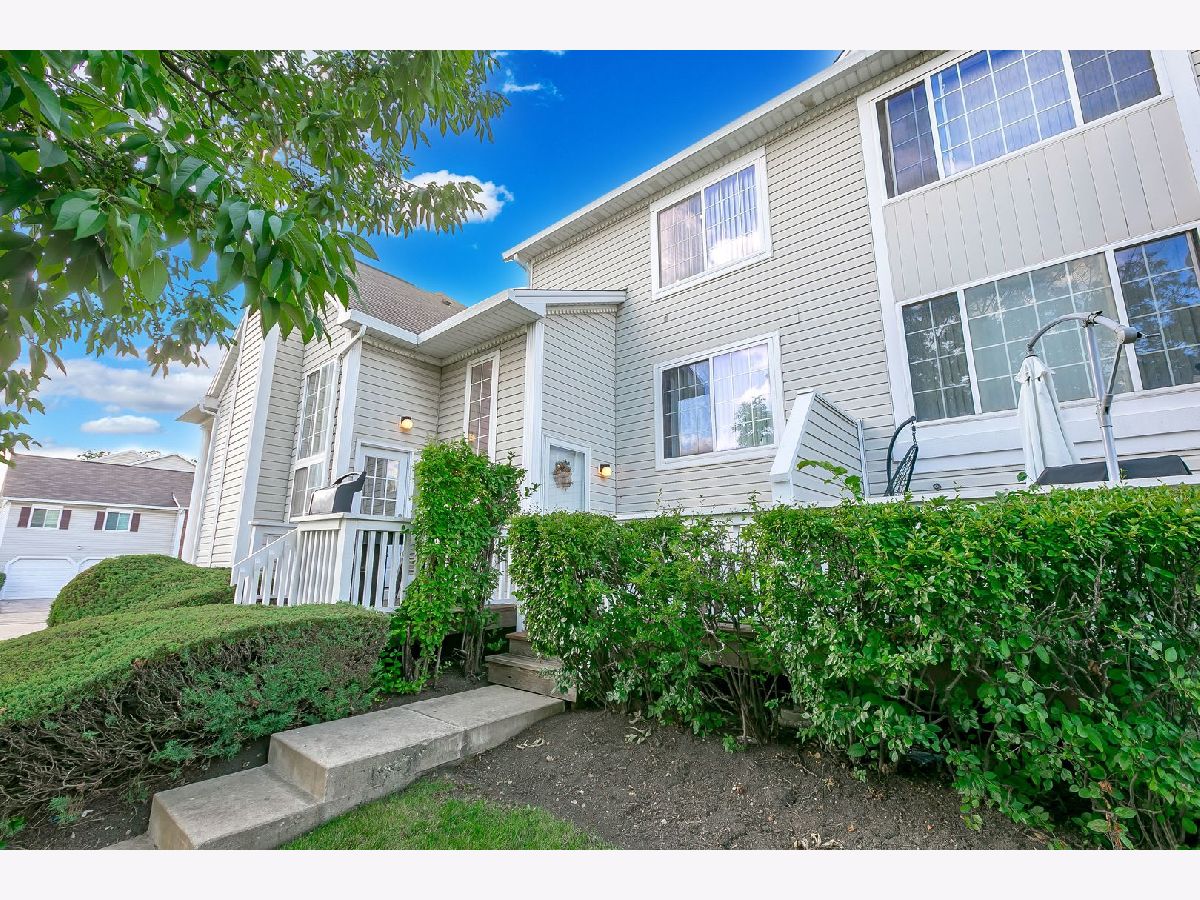 Townhomes & Condos Sold Rainbow Pointe Hanover Park Illinois, 6247 Fremont