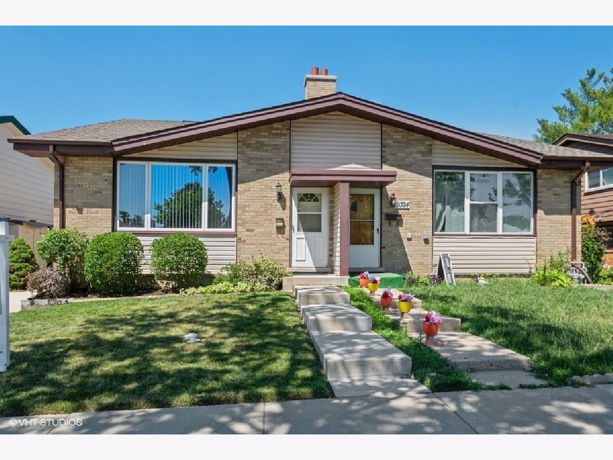 Townhomes & Condos & Homes Sold Golf Mill Des Plaines Illinois, 9320 Parkside