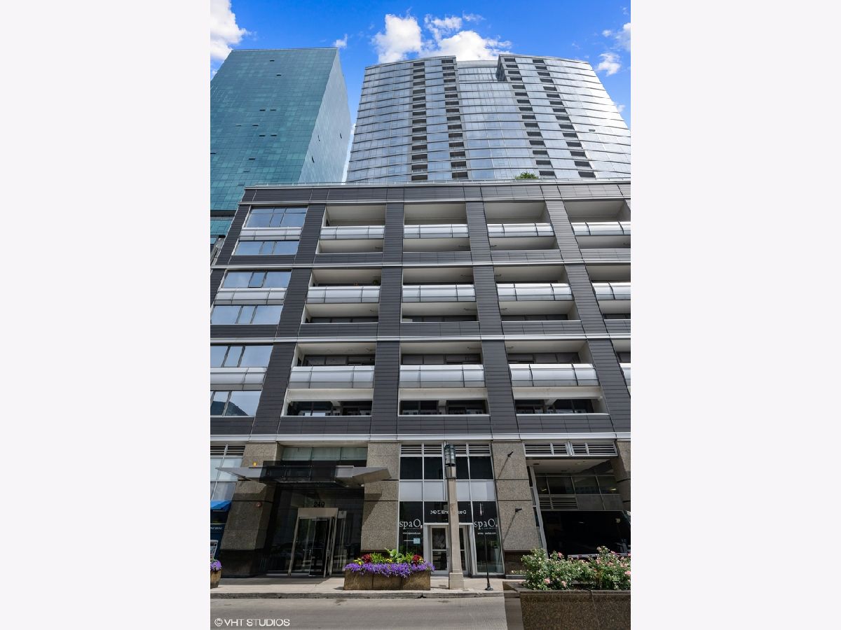Condominiums Sold Fairbanks At Cityfront Chicago Illinois, 240 Illinois