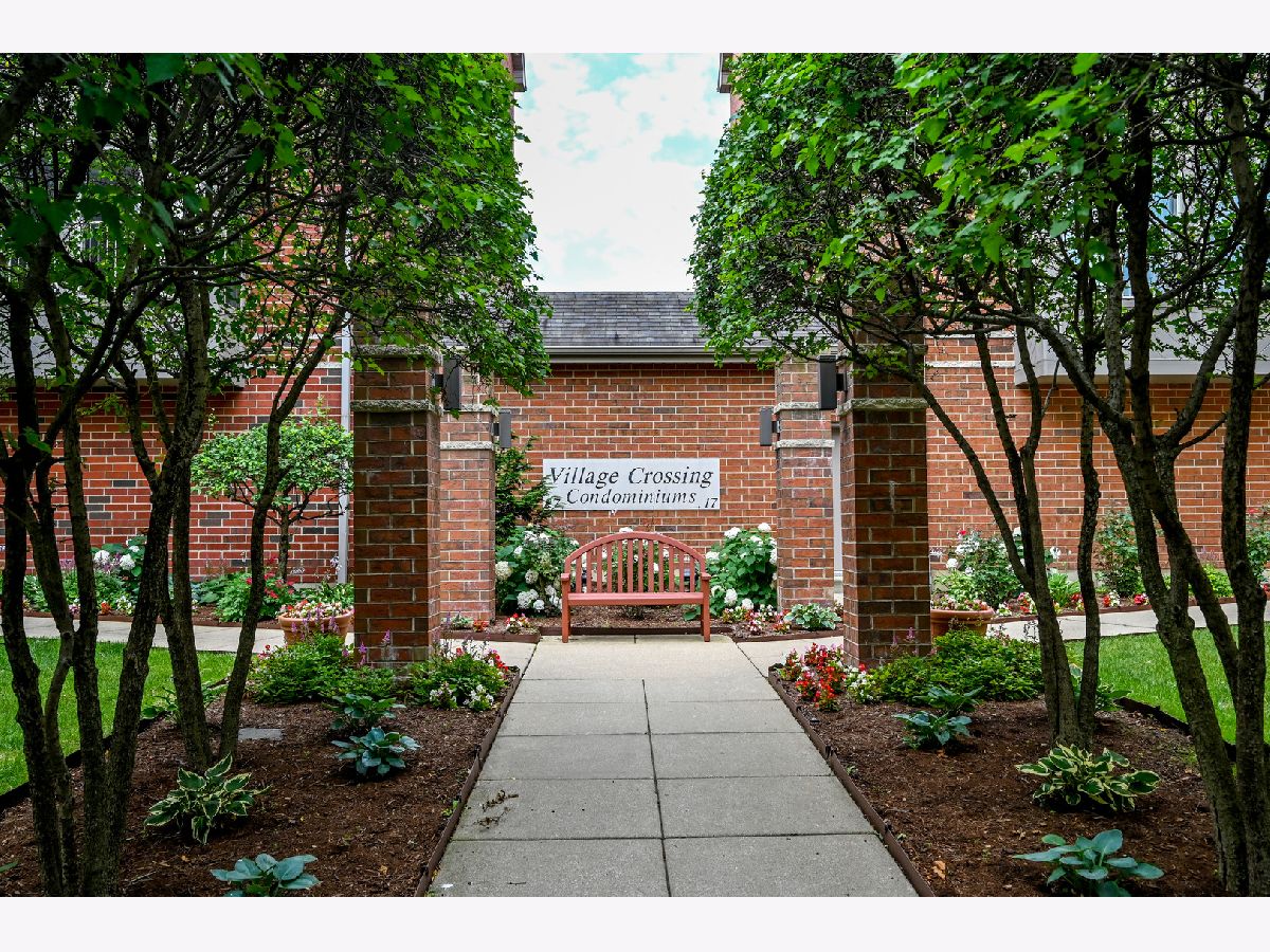 Condominiums Sold Village Crossing Roselle Illinois, 17 Hattendorf