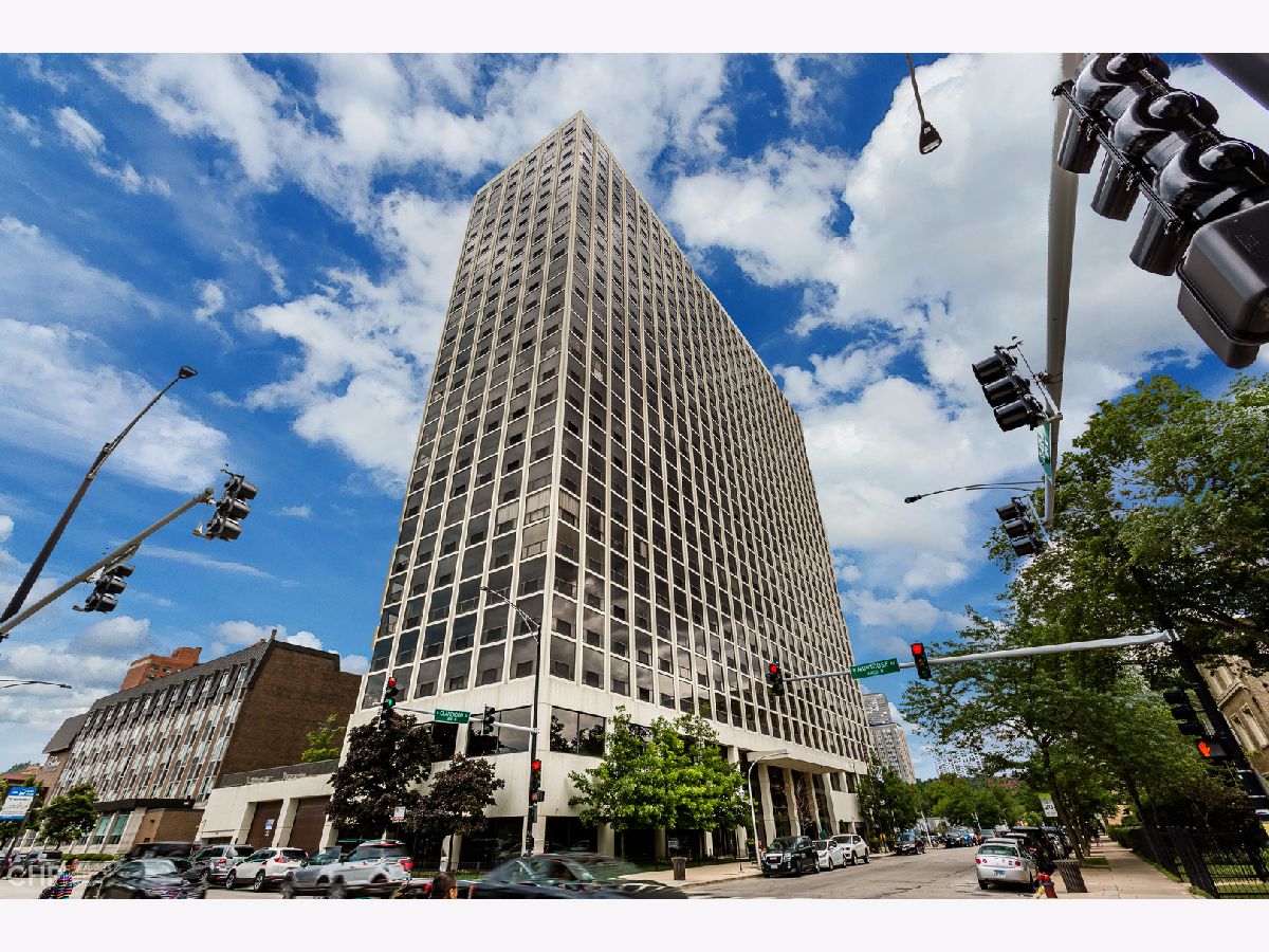 Condominiums Sold Boardwalk Chicago Illinois, 4343 Clarendon