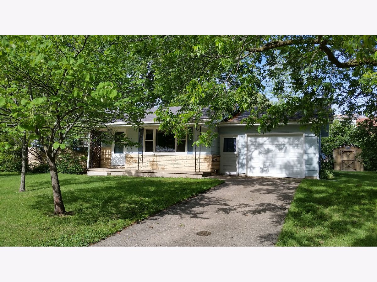 Homes Sold Lincoln Wood Charleston Illinois, 2211 8th Street