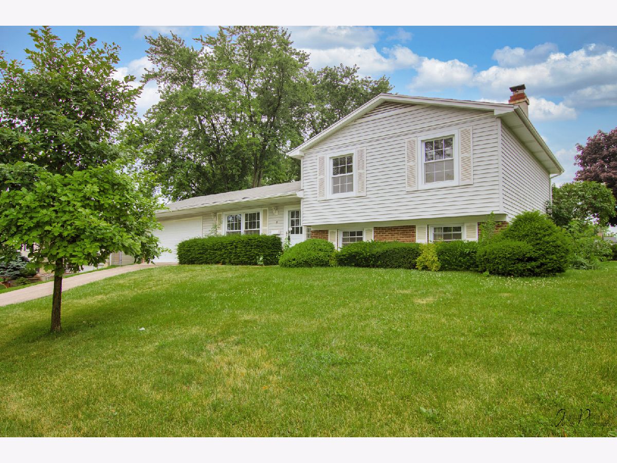 Homes Rented Old Mill Grove Lake Zurich Illinois, 35 Meadowbrook