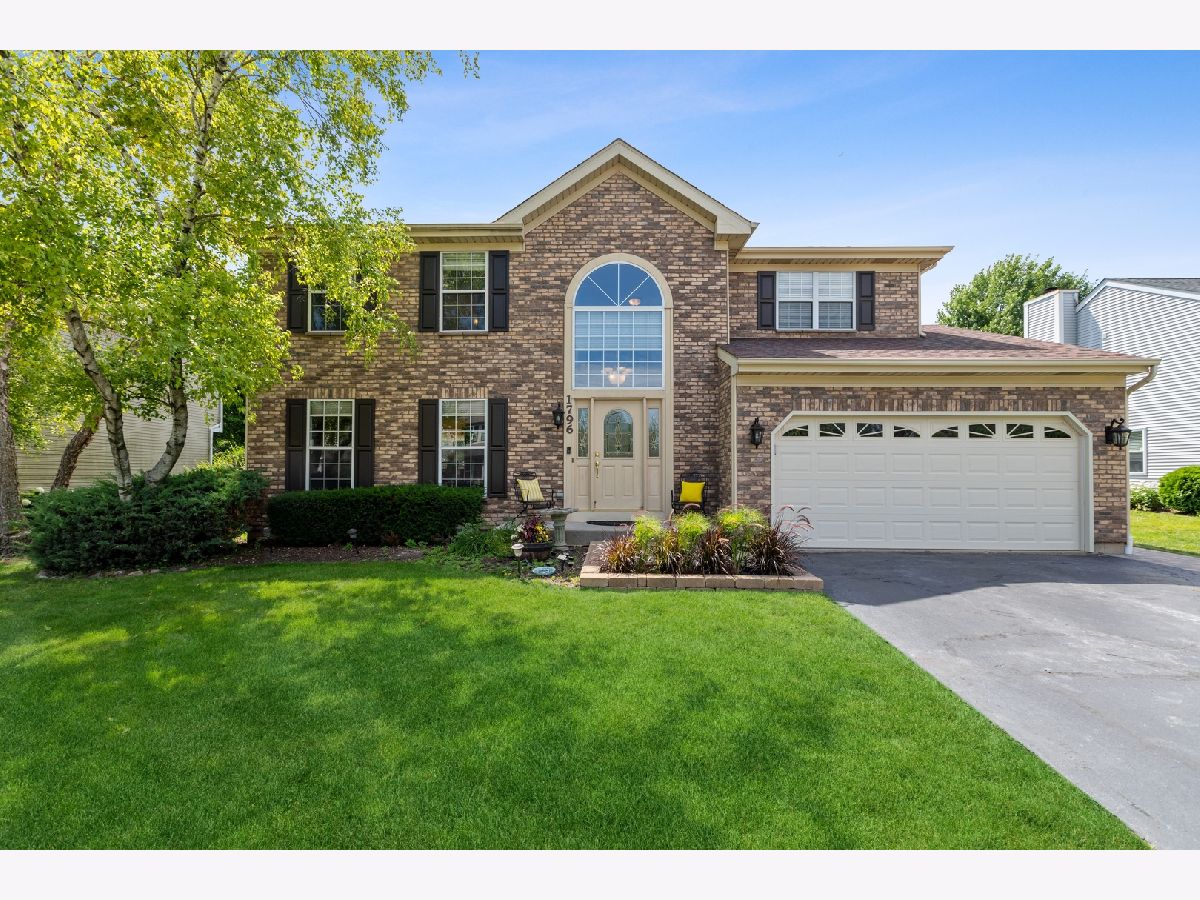 Homes Sold Hampton Hills Crystal Lake Illinois, 1796 Deerhaven