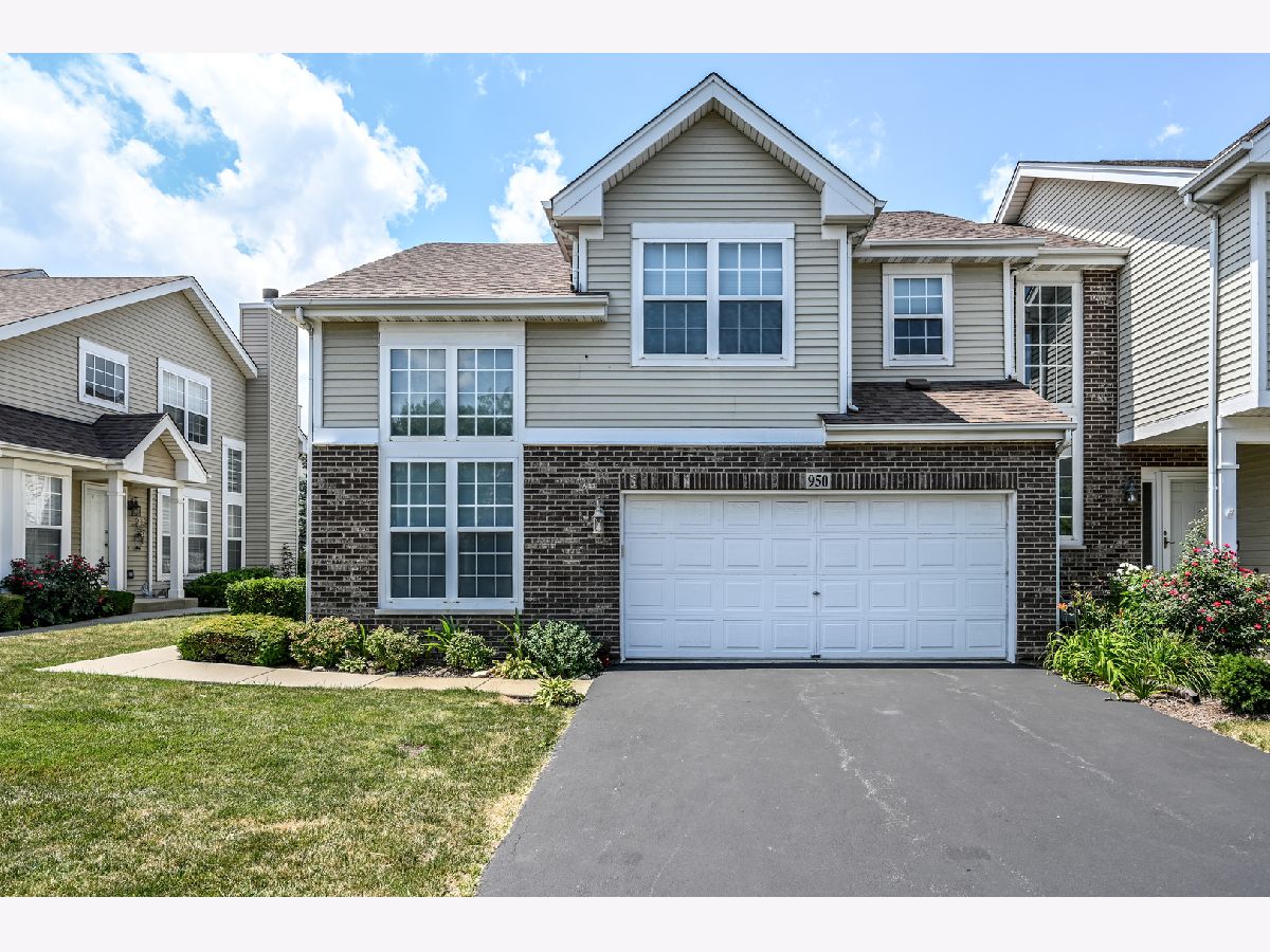 Townhomes Sold Courts Of Willow Glen Itasca Illinois, 950 Willow