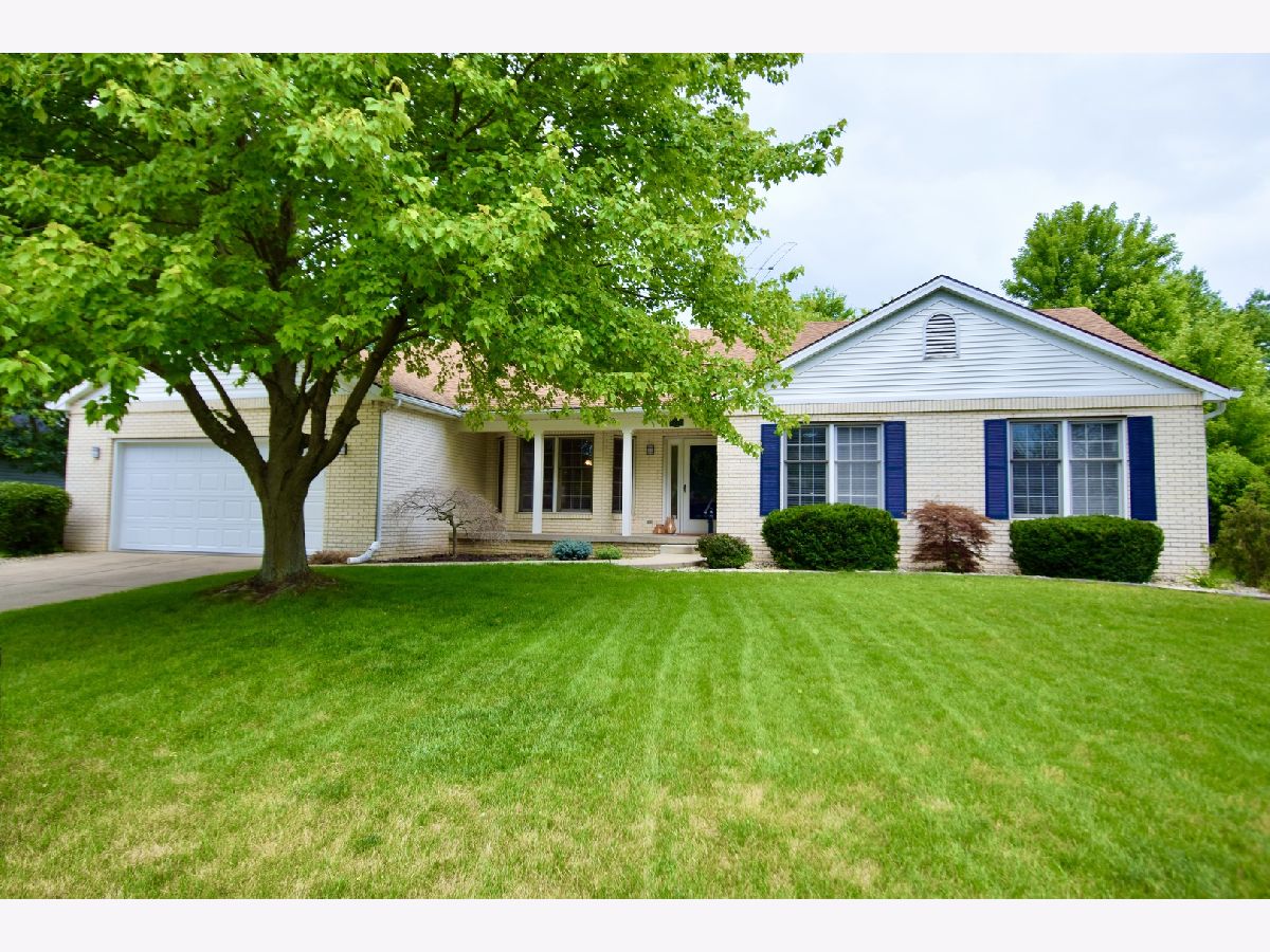 Homes & Condos & Townhomes Sold Greenview West Normal Illinois, 1610 Baumgart