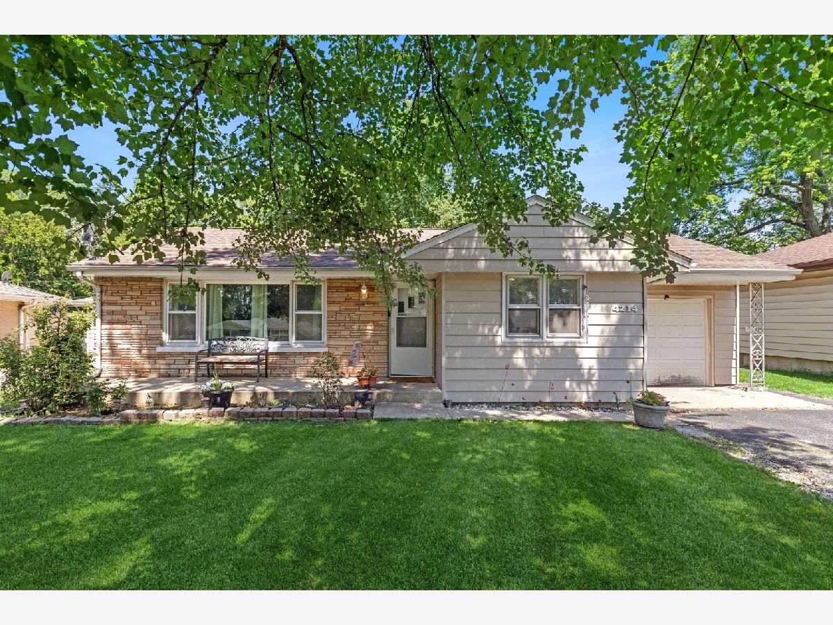 Homes Sold Cooney Heights Mchenry Illinois, 4214 Ponca