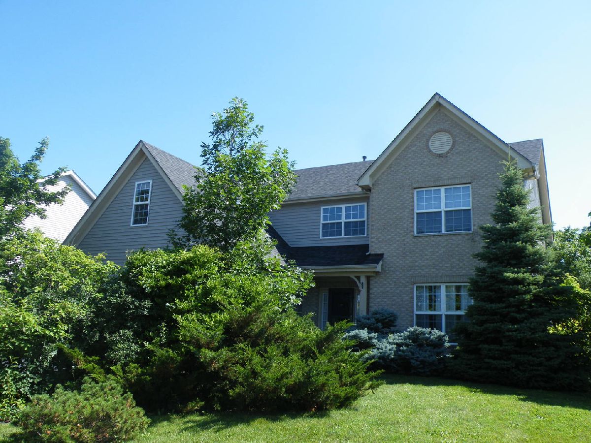 Homes Sold Willows Edge Crystal Lake Illinois, 1375 Amberwood