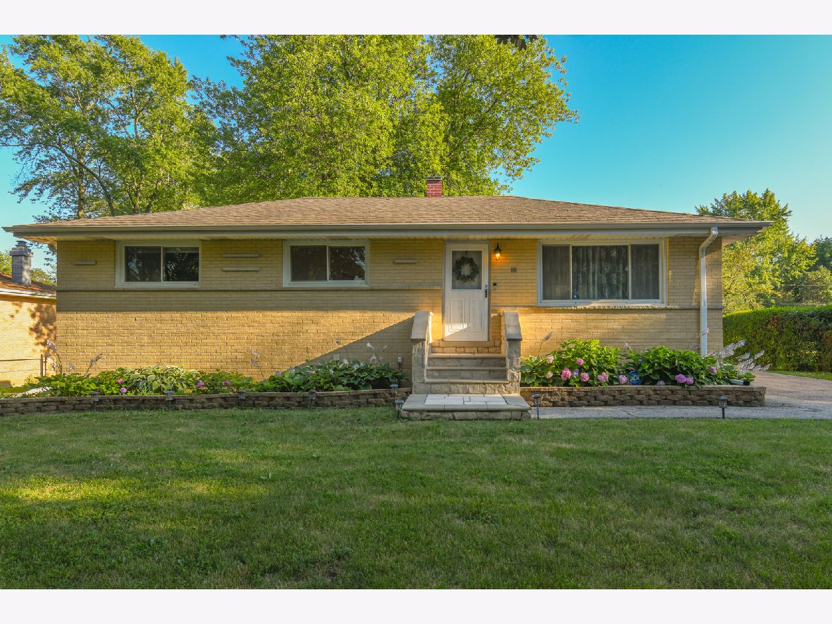 Homes Sold Pinehurst Manor Palatine Illinois, 885 Aster