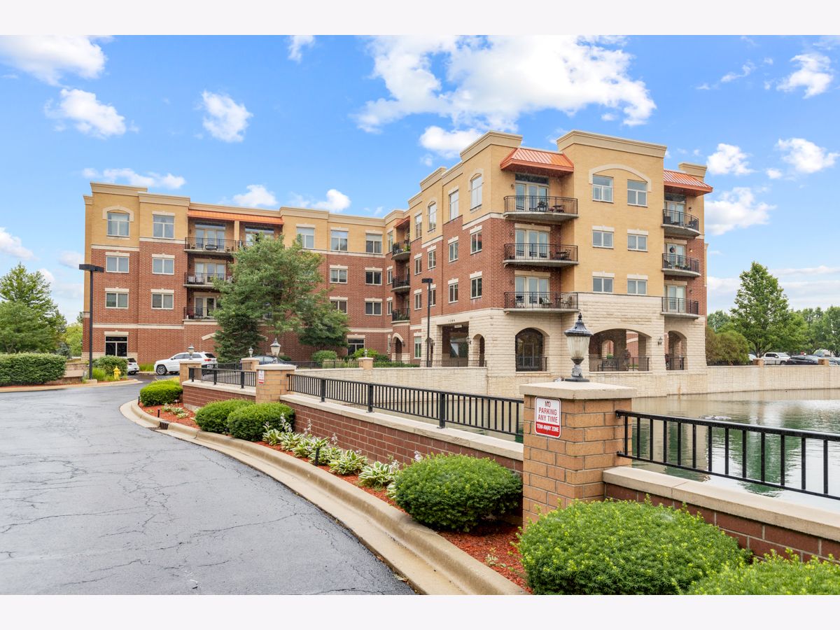Condominiums Sold Venetian Pointe Addison Illinois, 1200 Foxdale