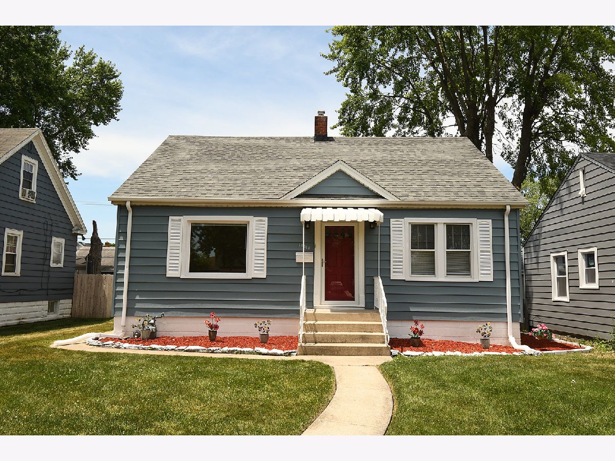 Homes Sold Hollandale South Holland Illinois, 16318 Prairie
