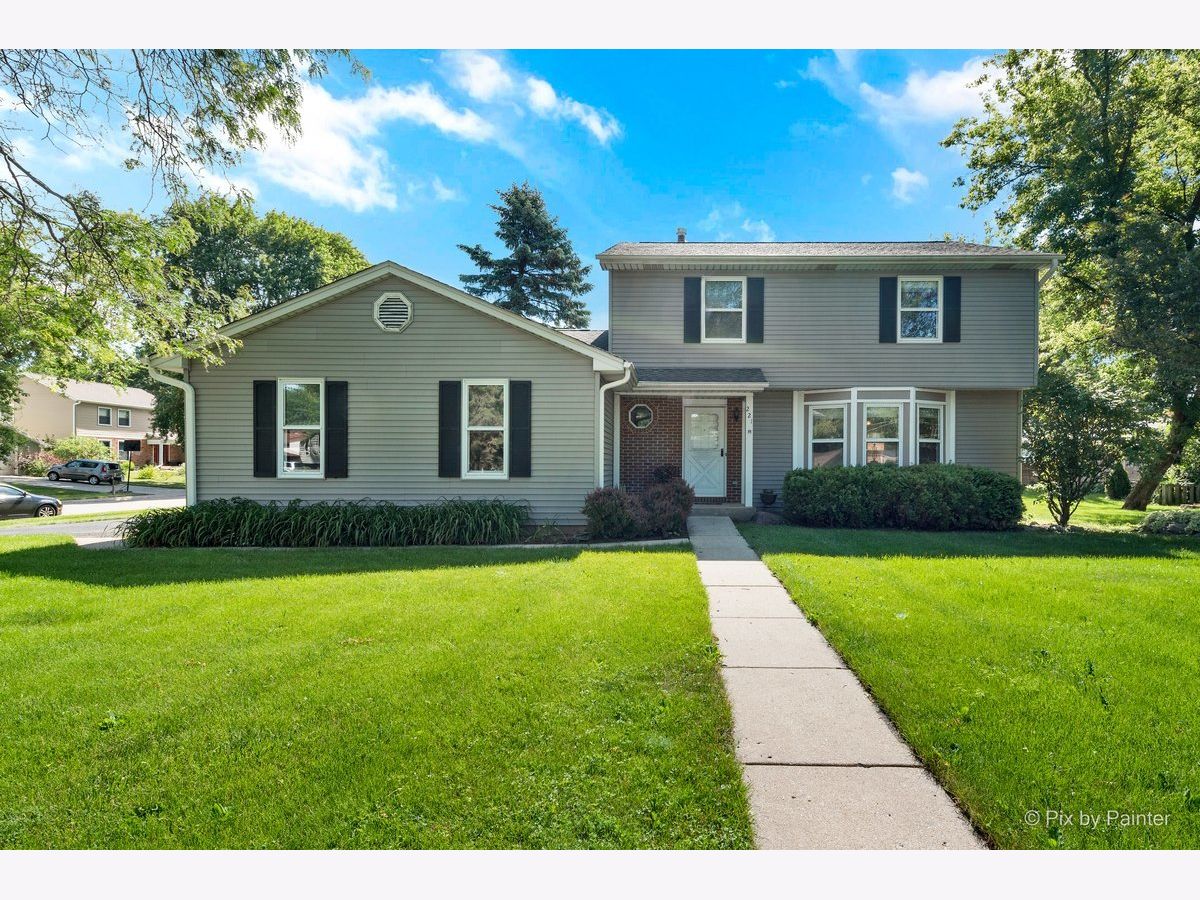Homes Sold Eastgate Cary Illinois, 221 Montana