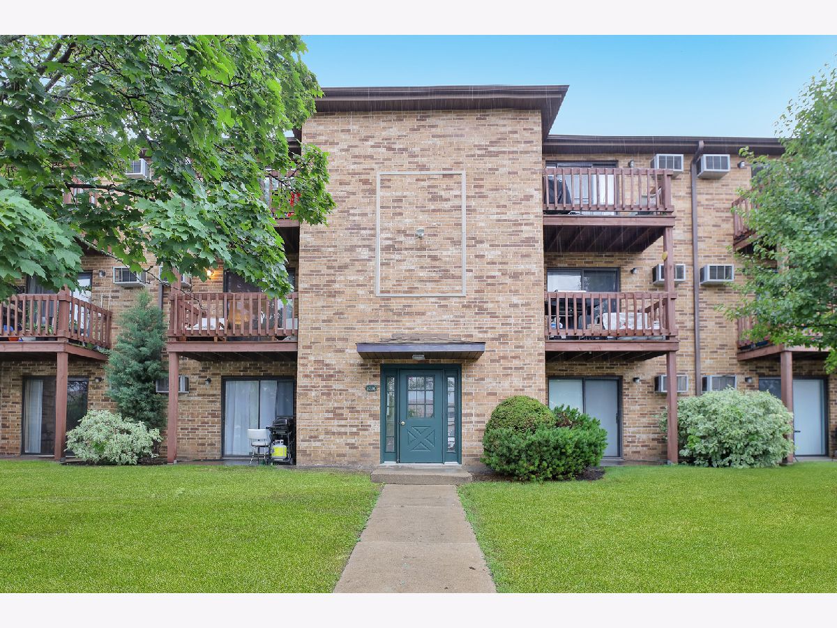 Condominiums Sold Windsor Court Palatine Illinois, 1316 Geneva
