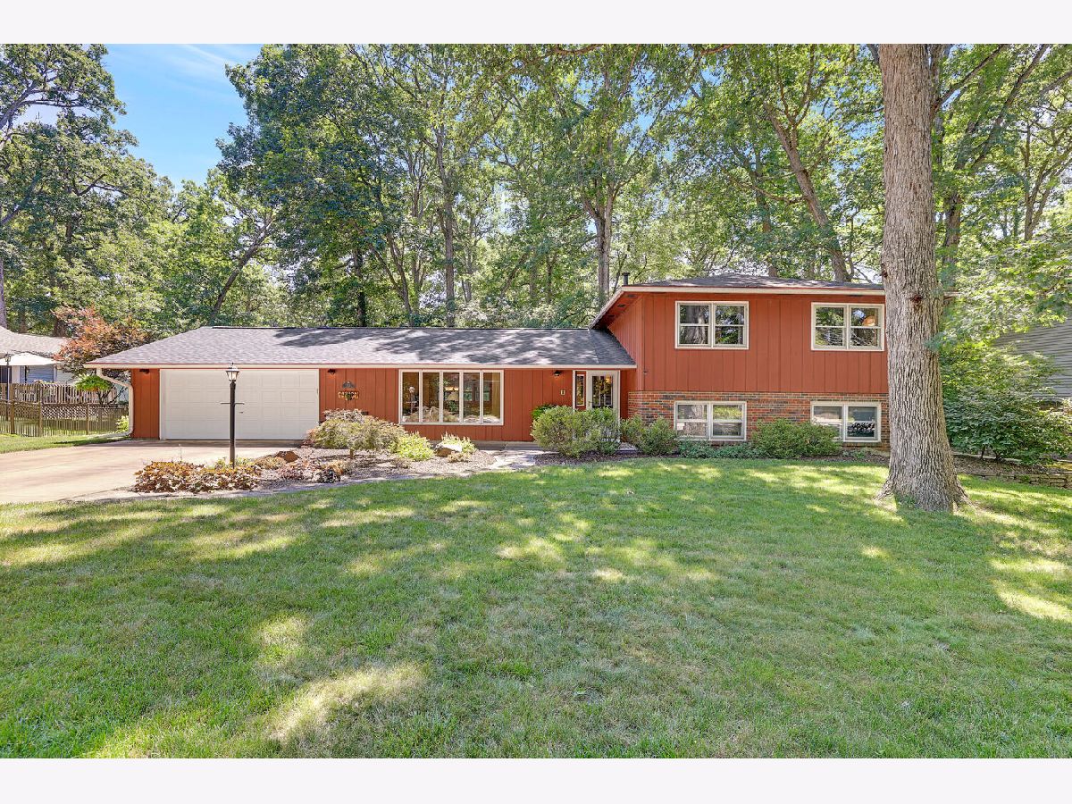 Homes Sold Wood Glen Mahomet Illinois, 503 Dunbar