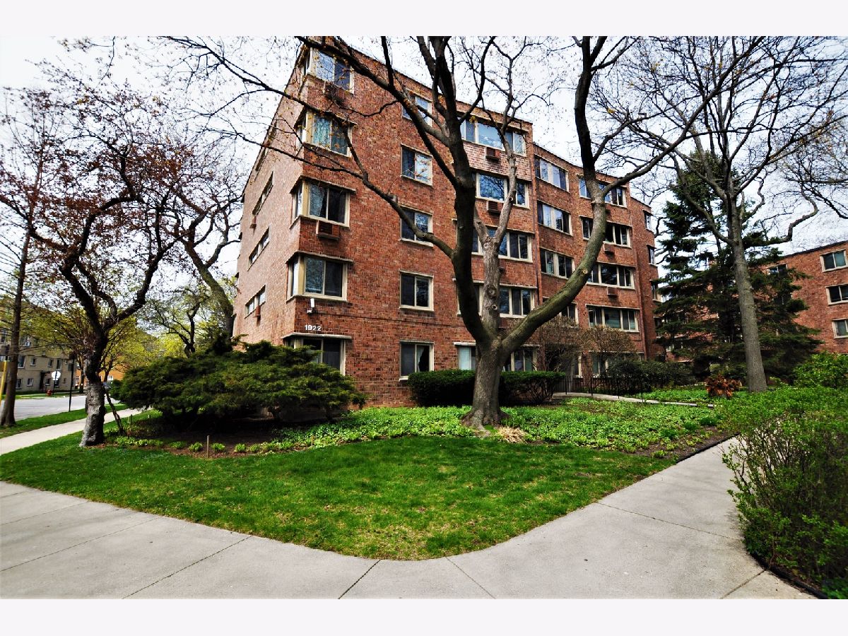 Condos & Townhomes Sold Winchester Hood Extension B Chicago Illinois, 1922 Hood